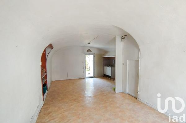 Maison 6 pièces de 130 m² à Villeneuve-de-Berg (07170)