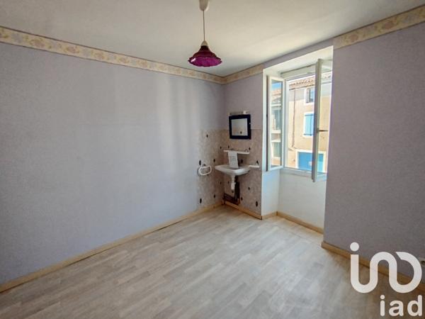 Maison 6 pièces de 130 m² à Villeneuve-de-Berg (07170)