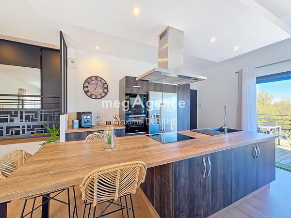 Maison à La Séguinière, 49280 - 6 pièces 155m²