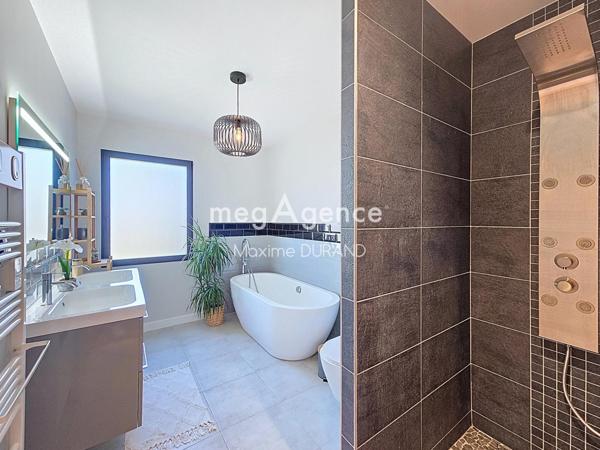 Maison à La Séguinière, 49280 - 6 pièces 155m²