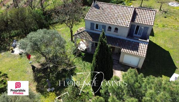 Magnifique Villa Provençale de  101m2 avec terrain arboré de 2347m2- 4 chambres - Douzens