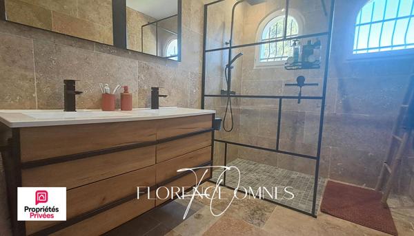 Magnifique Villa Provençale de  101m2 avec terrain arboré de 2347m2- 4 chambres - Douzens