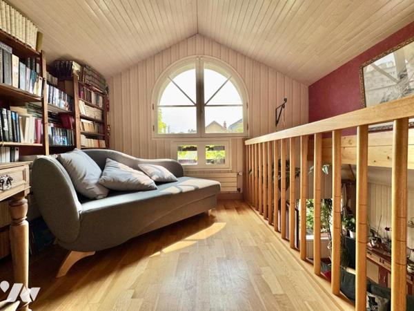 A VENDRE - MAISON Rond Point de Paris - Maison familiale 176 m² 6 chambres Garage Jardin