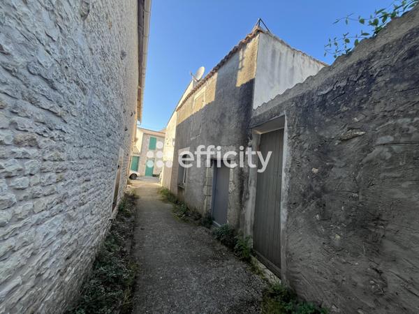 Maison
         6 pièces
        - 99 m² 525 000 € *
