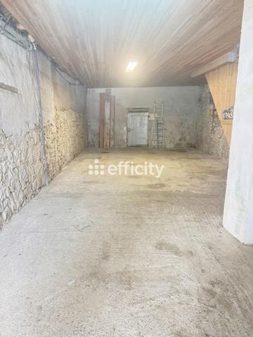 Maison
         6 pièces
        - 99 m² 525 000 € *