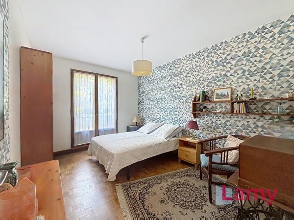 Appartement + annexe