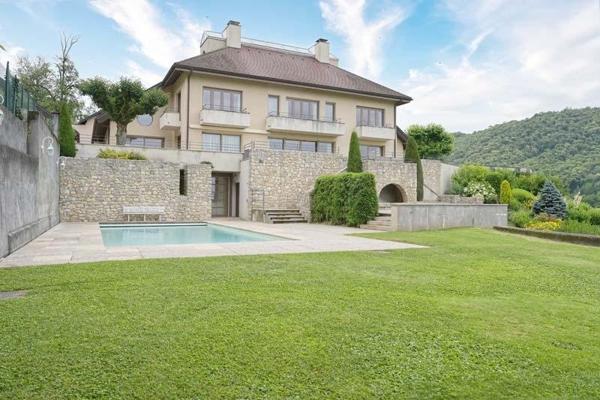 Vente / Propriété à Saint-Genix-les-Villages (73240)