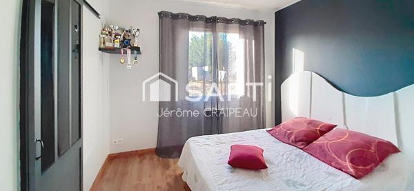 Maison de 4 chambres d'environ 148 m2 de surface habitable sur une parcelle de 1253 m2.