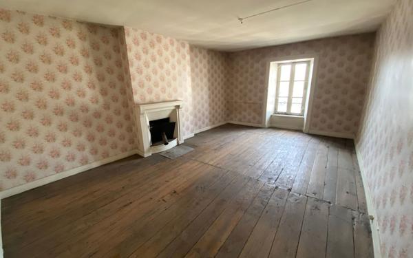 Maison à vendre    2 pièces • 286 m2 Aixe-sur-Vienne