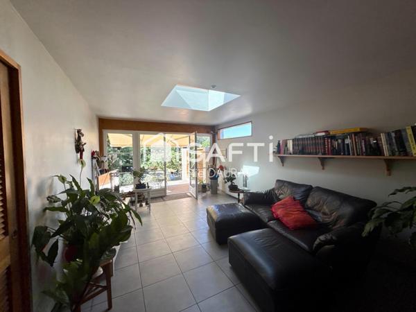 Superbe vue sur votre jardin depuis la terrasse