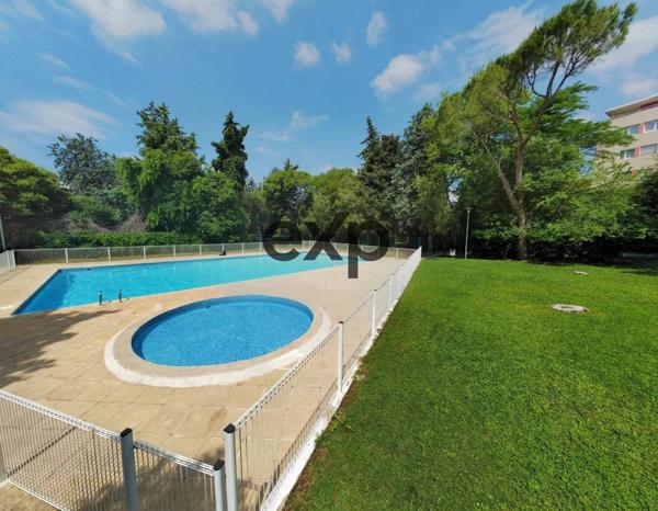 T3 Résidence standing avec piscine et tennis.