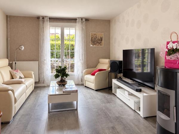 PAVILLON INDIVIDUEL DE PLAIN PIED AVEC PISCINE