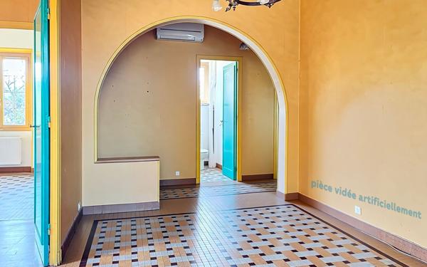 Maison à vendre    7 pièces •  Pont-de-l'Isère