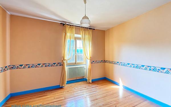 Maison à vendre    7 pièces •  Pont-de-l'Isère