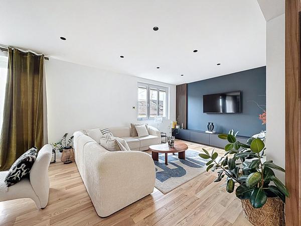 Maison spacieuse entièrement rénovée à vendre à Limoges - 4 chambres, 165 m² - garage double