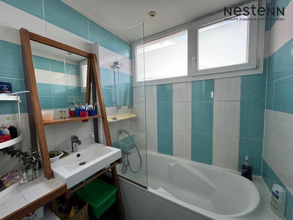 Appartement 4 pièces de 69m2 loué dans une copropriété arborée et sécurisée