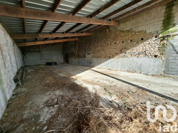 Maison à vendre 9 pièces 250 m² Le Poiré-sur-Vie