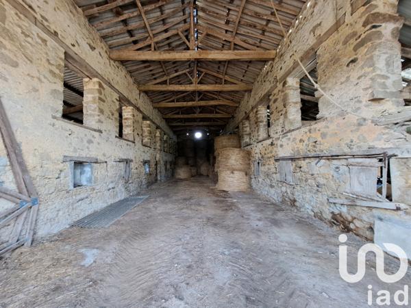 Maison à vendre 9 pièces 250 m² Le Poiré-sur-Vie