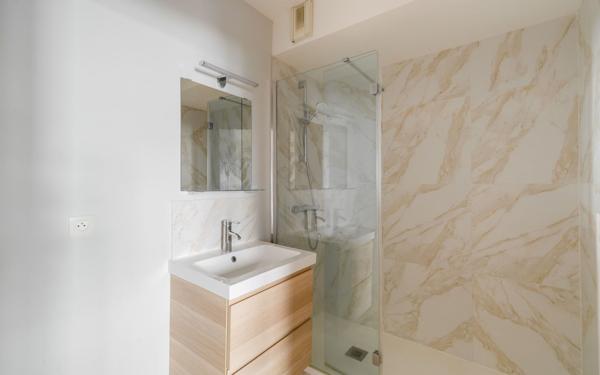 Appartement à louer    2 pièces •  Lyon 3