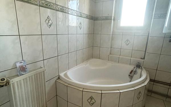 Appartement à vendre    3 pièces • 112 m2 Mulhouse