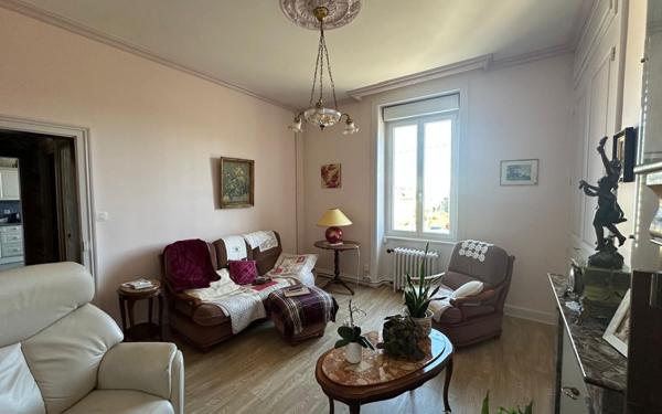 Maison à vendre    7 pièces • 182 m2 Limoges