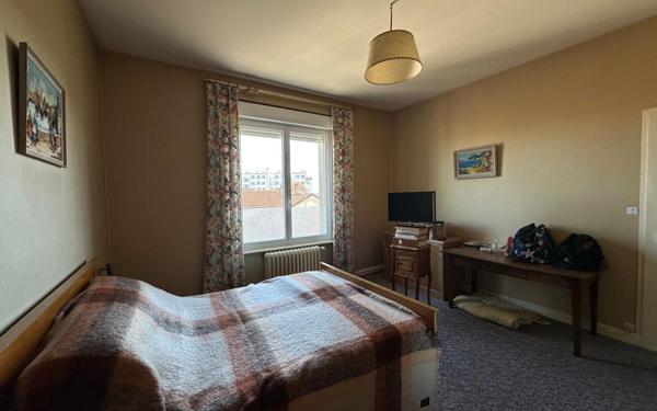 Maison à vendre    7 pièces • 182 m2 Limoges