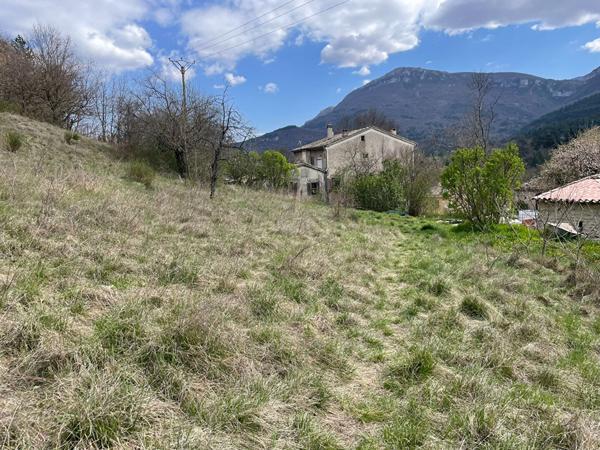 Terrain  à bâtir à vendre à Noyers Sur Jabron 5420 m2 dont 2700 m² constructibles
