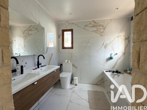 Maison à vendre 5 pièces 179 m² Carnoux-en-Provence