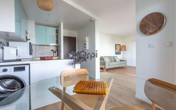 Appartement à vendre    1 pièce • 37,54 m2 Saint-Maurice