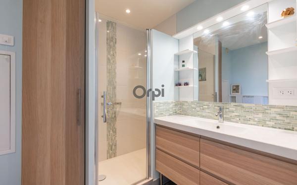 Appartement à vendre    1 pièce • 37,54 m2 Saint-Maurice