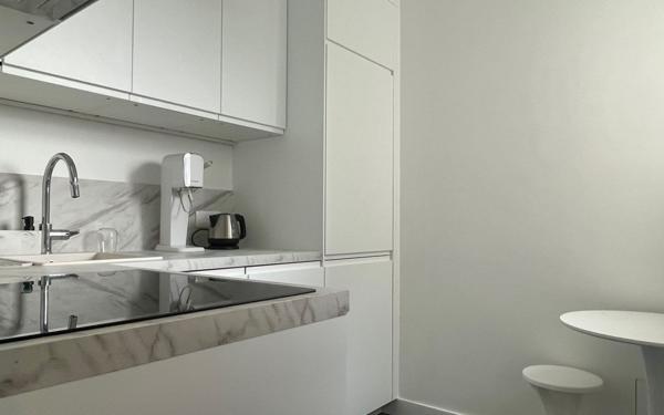 Appartement à louer    2 pièces • 34 m2 Paris 16
