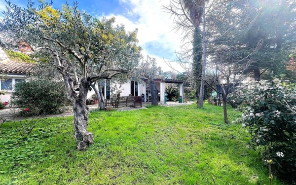 Maison à vendre    5 pièces • 107,45 m2 Le Cannet