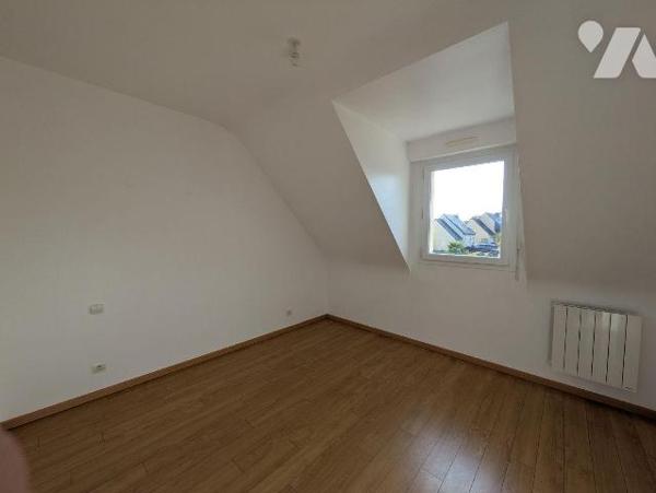 Guichen, en impasse, maison de 2009 offrant un environnement calme avec une belle vue dégagée s...