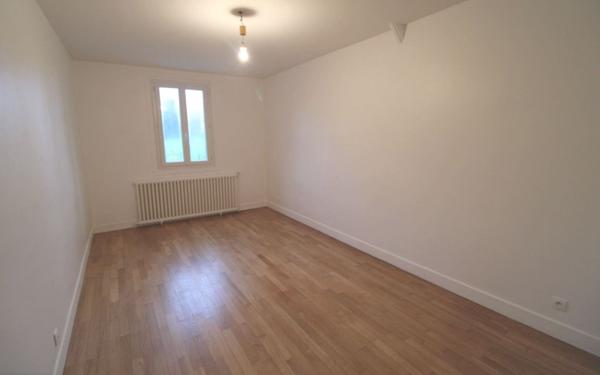 Maison à louer    4 pièces •  Dannemois