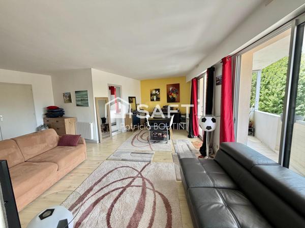 APPARTEMENT UNE CHAMBRE AVEC TERRASSE ET PLACE DE PARKING A NIORT