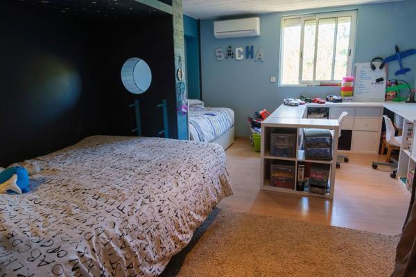 Bien exceptionnel  Mas  + 5 gîtes indépendants.