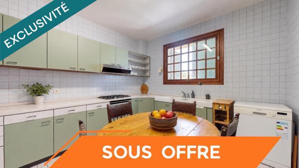 Maison 250 m² avec piscine couverte