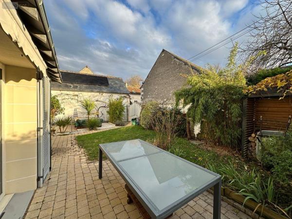 Maison à vendre à Amboise dans l'Indre-et-Loire (37400), ref : 12101/1310   
CENTRE BOURG