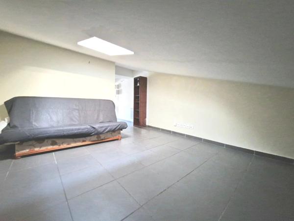 Location                                                      Appartement
                        
                     2 pièces                      37 m2                     à Draguignan