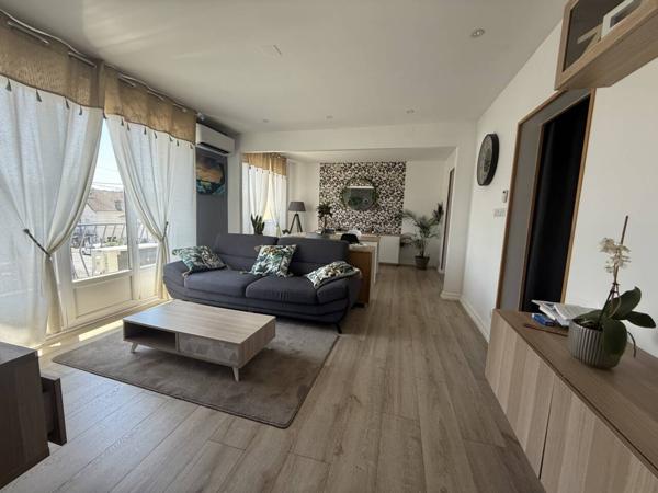 Appartement à louer 3 pièces de 62 m²