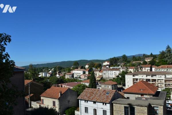 APPARTMEENT DE TYPE 2 AU CENTRE D'AUBENAS