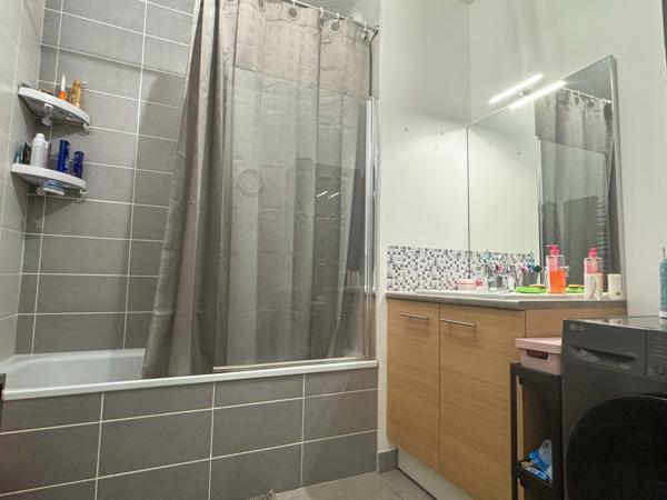 Coup de cœur pour ce 3 pièces avec terrasse 67 m²