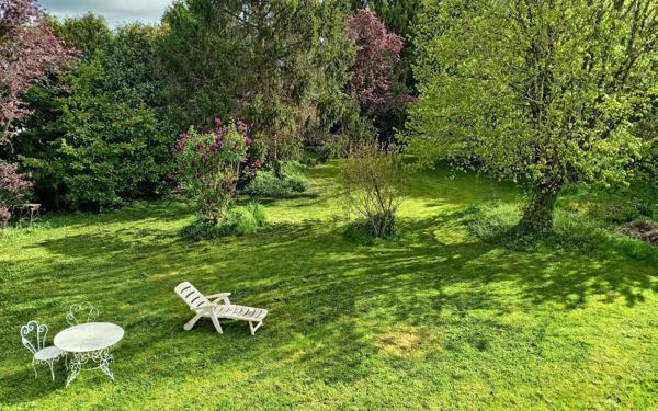 Maison à vendre    5 pièces • 133 m2 Vayres