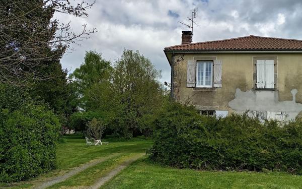 Maison à vendre    5 pièces • 133 m2 Vayres