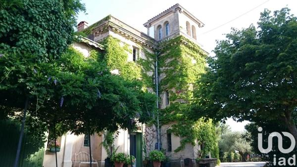 Château 25 pièces de 548 m² à Paulhan (34230)