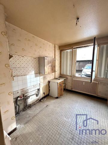 Grand T3 - Bergson à rénover