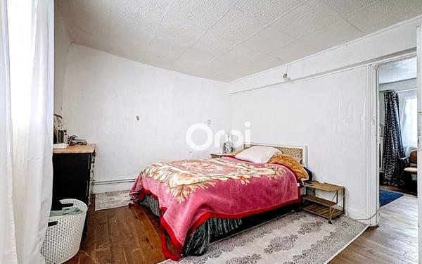 Maison à vendre    8 pièces •  Saint-Léonard-de-Noblat