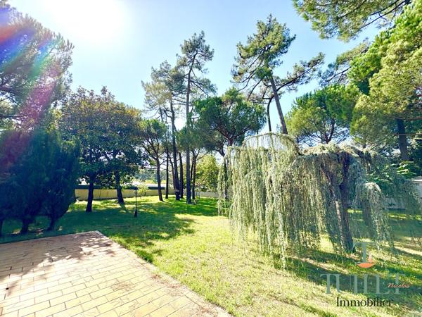 RONCE LES BAINS : VILLA AVEC PISCINE INTERIEURE CHAUFFEE