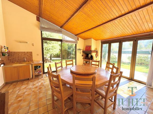 RONCE LES BAINS : VILLA AVEC PISCINE INTERIEURE CHAUFFEE