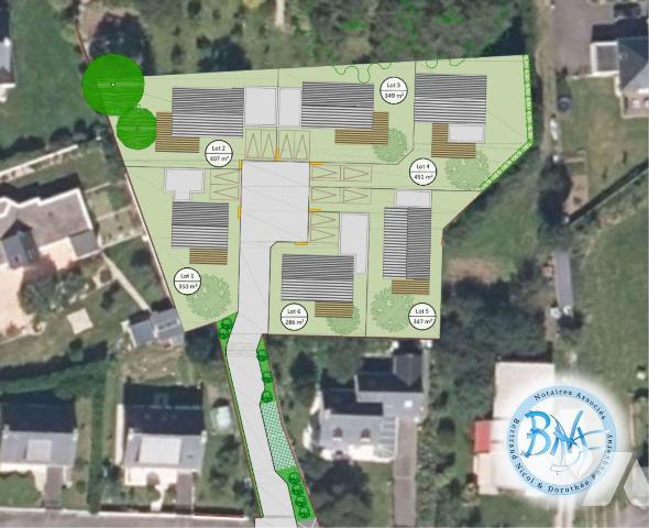 À Plouay, commune située à une trentaine de minutes de Lorient, nous vous proposons à l'acquisi...